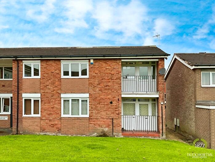 2 Bedroom Flat For Sale In York Close, Clayton Le Moors, Accrington, BB5