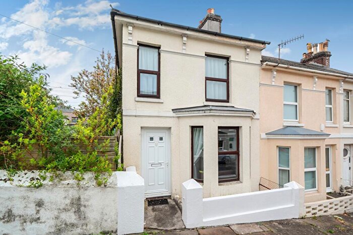 3 Bedroom End Of Terrace House For Sale In West Hill Road, PL4