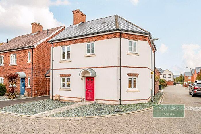 3 Bedroom Detached House For Sale In Rushton Way Wimborne, BH21