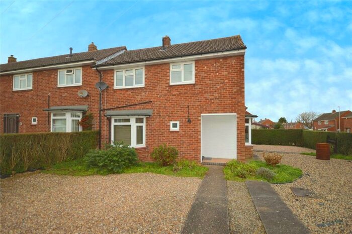 2 Bedroom End Of Terrace House To Rent In Wickenby Crescent, Lincoln, Lincolnshire, LN1