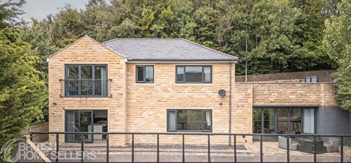 4 Bedroom Detached House For Sale In The Meadows, Sowerby Bridge, West Yorkshire, HX6