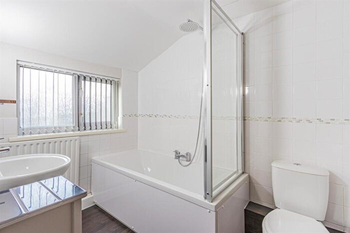 1 Bedroom Flat To Rent In Tyn-Y-Coed Place, Roath, CF24