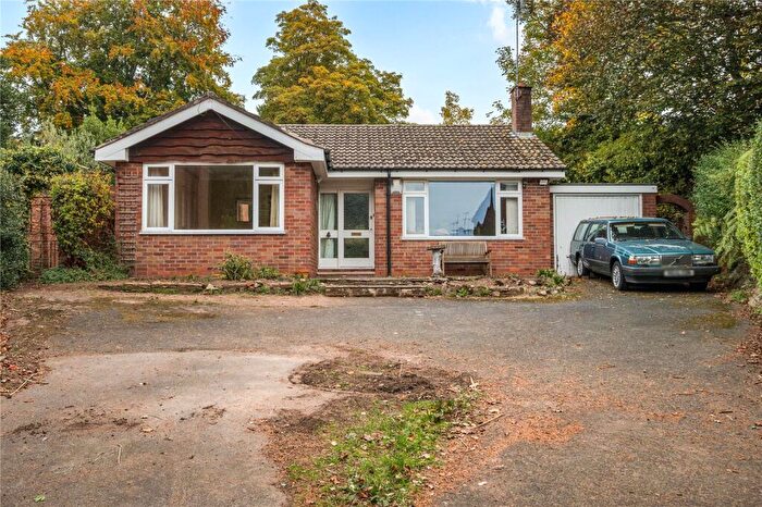 2 Bedroom Bungalow For Sale In Beach Road, Stourport-on-Severn, Worcestershire, DY13
