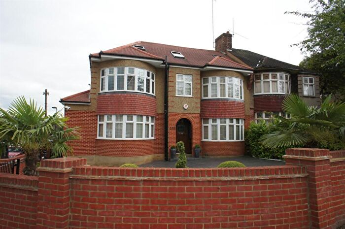 1 Bedroom Flat To Rent In Chase Road, Southgate, N14