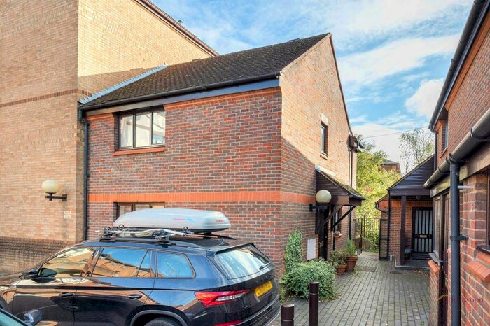 2 Bedroom Terraced House To Rent In Westbourne Mews, St Albans, AL1