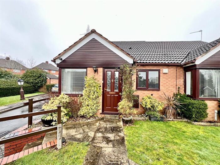 2 Bedroom Bungalow For Sale In Cheyne Gardens, Hall Green, Birmingham, B28