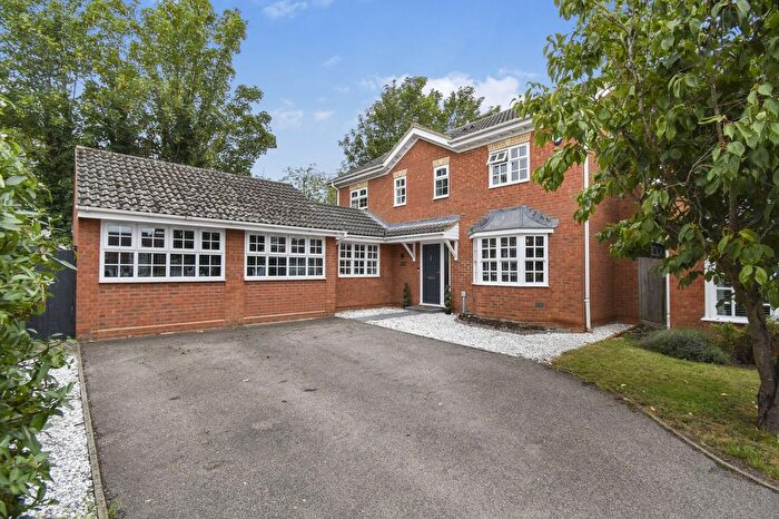 4 Bedroom Detached House For Sale In Jasmine Close, Biggleswade, SG18