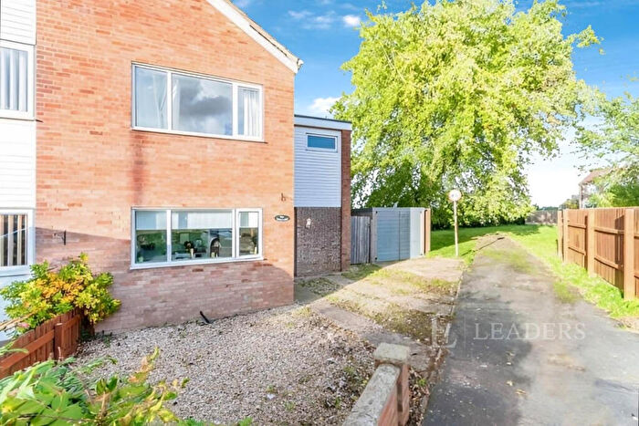 3 Bedroom House To Rent In Airedale Road, Stamford, PE9