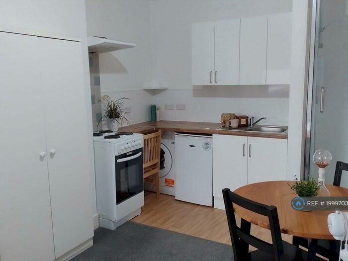 Studio To Rent In Hillfield Avenue, London, N8