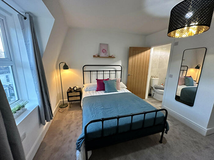 8 Bedroom Terraced House To Rent In Seaton Avenue Es, PL4