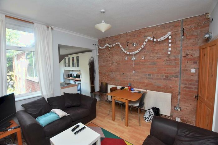 3 Bedroom House To Rent In Boldmere Terrace, Katie Road, Birmingham, B29