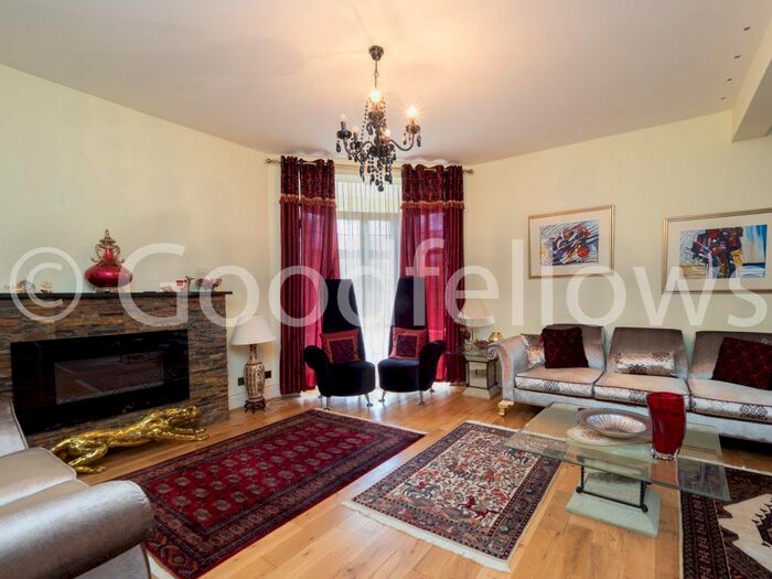 5 Bedroom Property To Rent In Camborne Road, Sutton, SM2