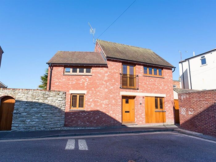 3 Bedroom Property To Rent In Strand Street, Poole, BH15