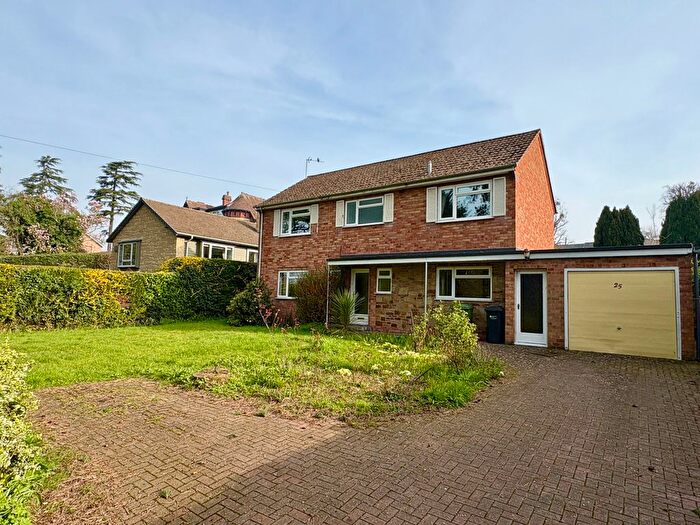 5 Bedroom Detached House For Sale In Bodenham Road, Hereford, HR1