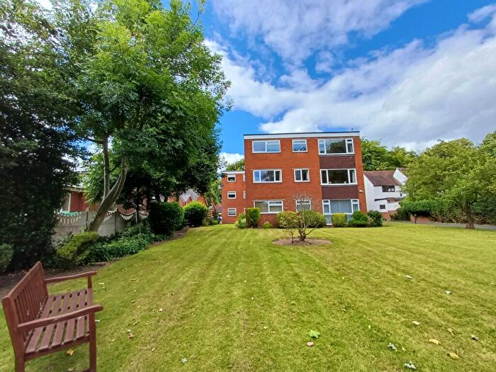 2 Bedroom Flat To Rent In Vesey Court, Vesey Road, Sutton Coldfield, West Midlands, B73