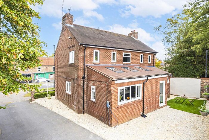 3 Bedroom Detached House For Sale In Long Street, Easingwold, York, YO61