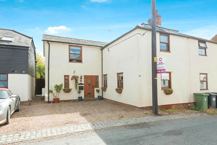 3 Bedroom Semi-Detached House For Sale In Bury Road, Shillington, Hitchin, SG5