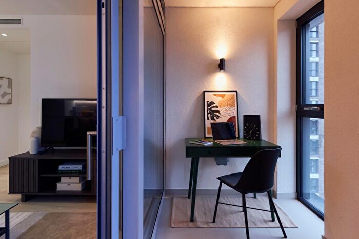 2 Bedroom Apartment To Rent In New Drum Street, London, E1