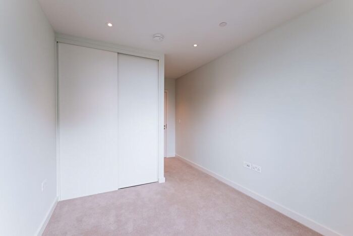 2 Bedroom Flat To Rent In George Street, Croydon, CR0