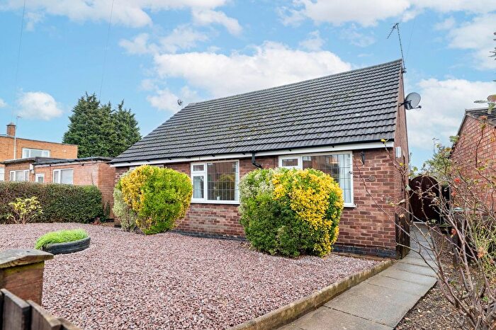 2 Bedroom Bungalow For Sale In Wanlip Lane, Birstall, Leicester, LE4