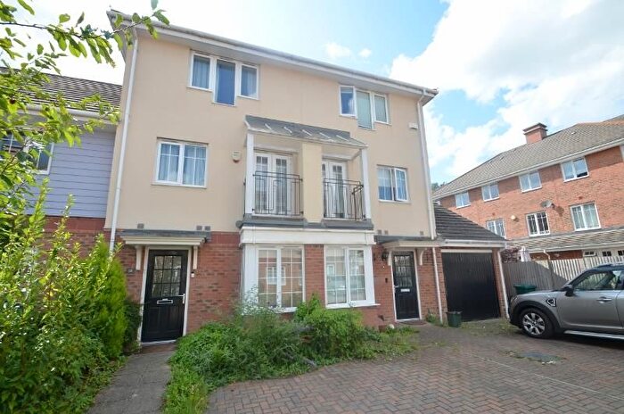 4 Bedroom Town House To Rent In Flowers Avenue, Ruislip, HA4