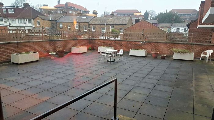 1 Bedroom Flat To Rent In Friary House, The Friary, GU1