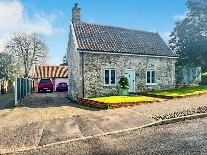3 Bedroom Cottage For Sale In Croxton, Thetford, IP24