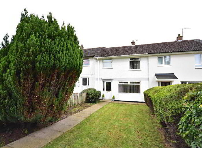 3 Bedroom Mid Terraced House For Sale In Ashgrove, Antrim, BT41