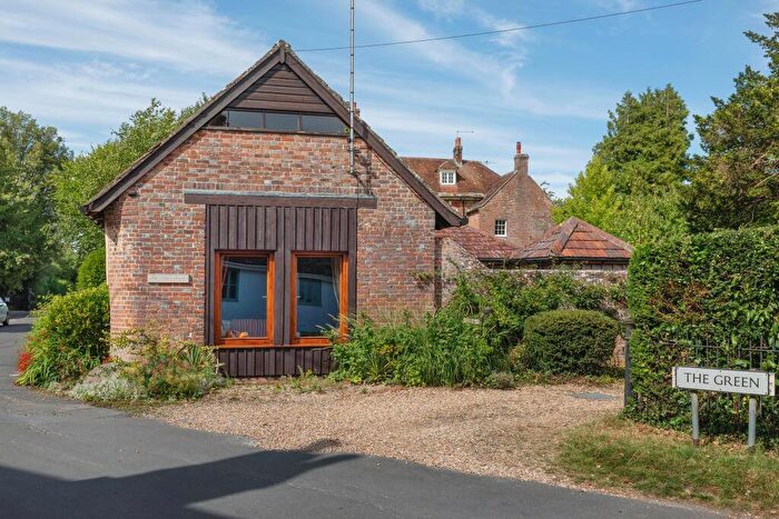 3 Bedroom Detached House For Sale In The Green, Dorchester, DT2