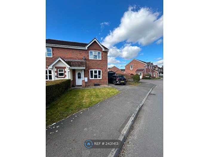 3 Bedroom Semi-Detached House To Rent In Melksham, Melksham, SN12