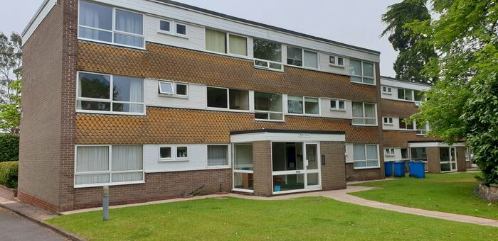 2 Bedroom Flat To Rent In St. Bernards Road, Solihull, B92