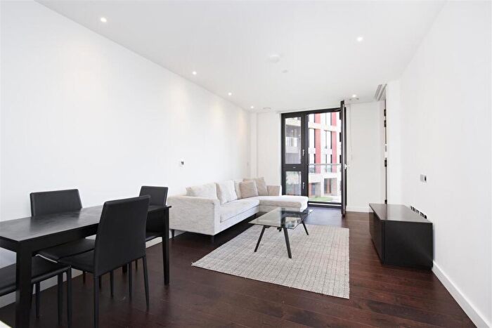2 Bedroom Apartment To Rent In Haines House, Charles Clowes Walk, Nine Elms, SW11