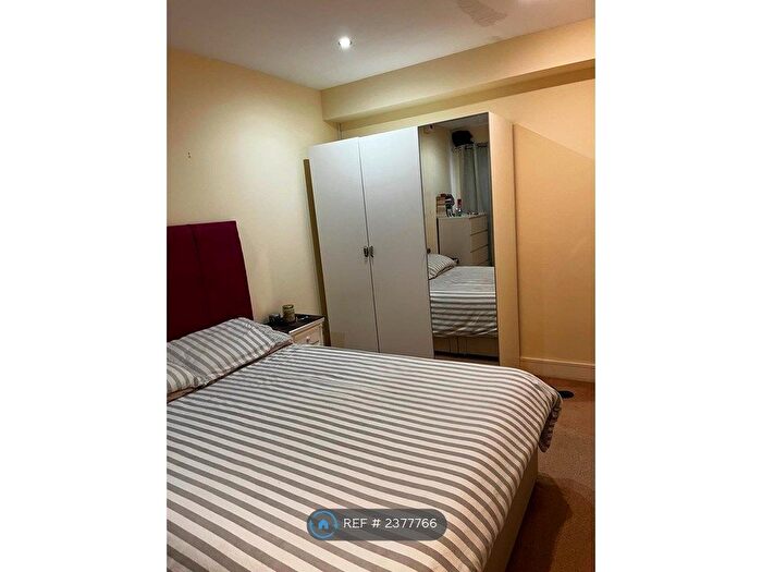 1 Bedroom Flat To Rent In Old Bromley Road, Bromley, BR1