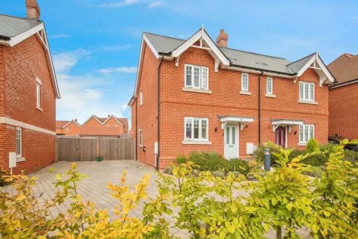 3 Bedroom Semi Detached House For Sale In Bonita Walk, Colchester, CO4