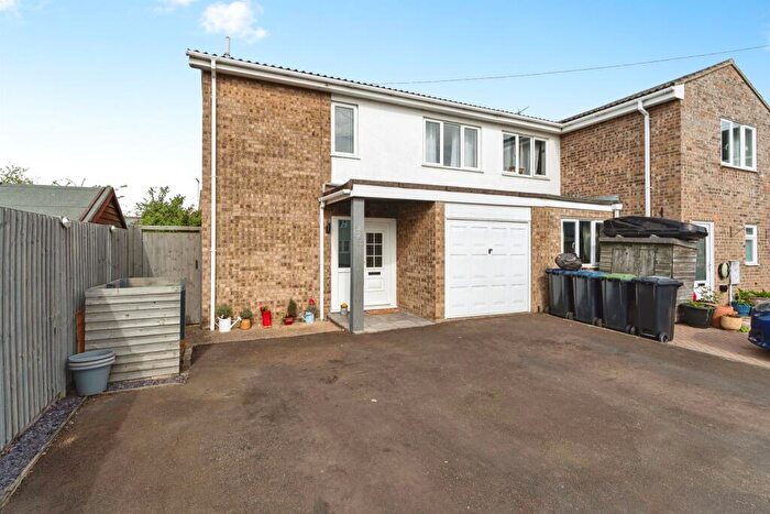 3 Bedroom Semi-Detached House For Sale In Victoria Street, Littleport, Ely, CB6