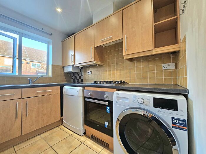 3 Bedroom Semi Detached House To Rent In Hill View Drive, London, SE28