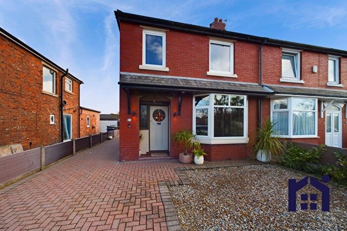 3 Bedroom Semi-Detached House To Rent In Bent Lane, Leyland, PR25