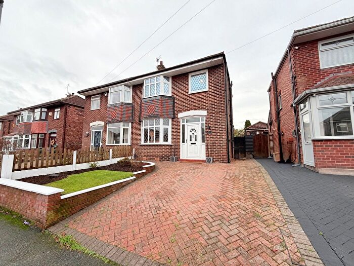 3 Bedroom Semi Detached House For Sale In Ashbrook Avenue, Denton, Manchester, M34