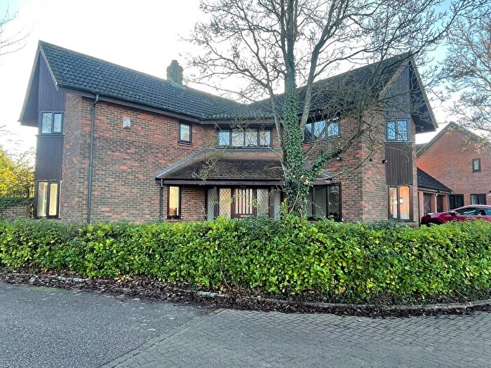 4 Bedroom Detached House To Rent In Goodman Gardens, Milton Keynes, Buckinghamshire, MK6