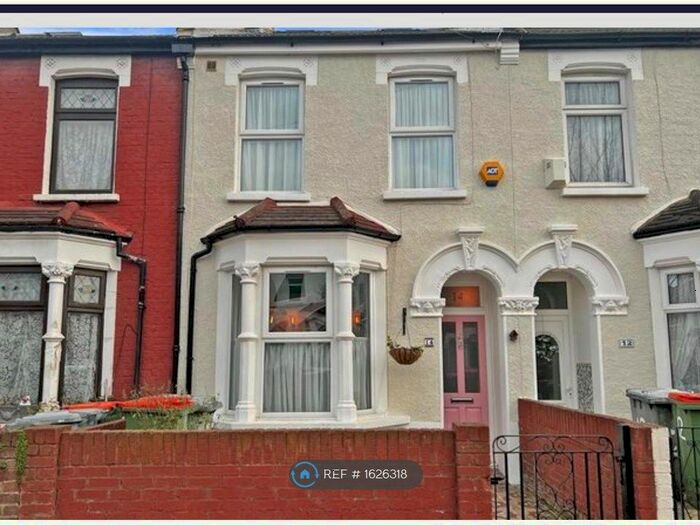 3 Bedroom Terraced House To Rent In Sutton Court Road, London, E13