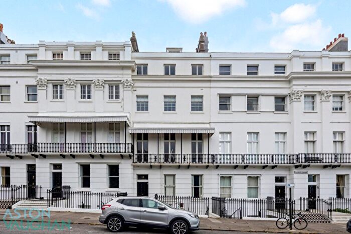 2 Bedroom Apartment To Rent In Sussex Square, Brighton, BN2