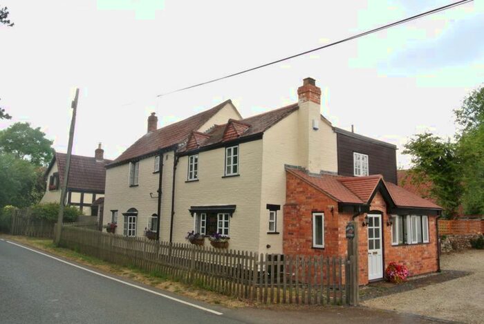 4 Bedroom Cottage To Rent In Cold Pool Lane, Badgeworth, Cheltenham, GL51