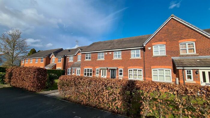 3 Bedroom House To Rent In Whirley Road, Macclesfield, SK10