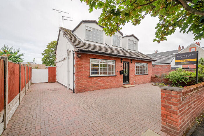 3 Bedroom Detached House For Sale In Valentia Road, Hoylake, Wirral, CH47