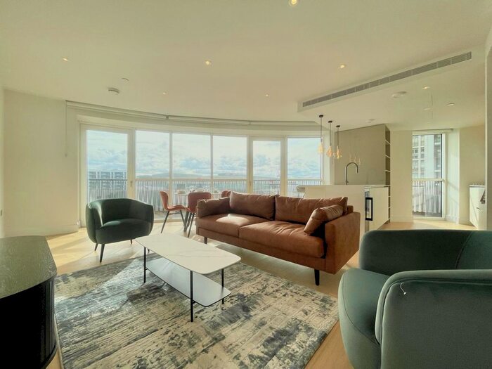 2 Bedroom Flat To Rent In Cassini Apartments, Cascade Way, White City Living, London, W12