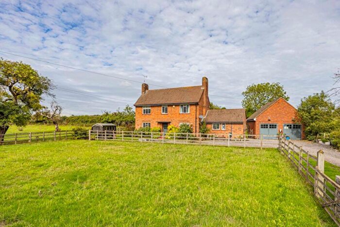 3 Bedroom Detached House For Sale In Halloughton, NG25