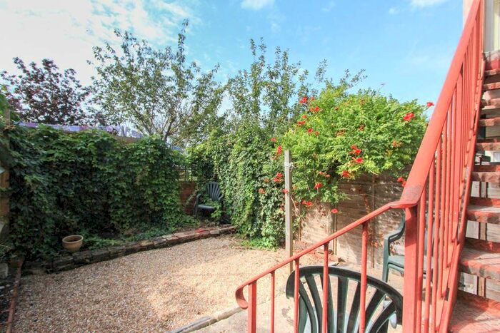 2 Bedroom Flat To Rent In Shanklin Road, Brighton, BN2