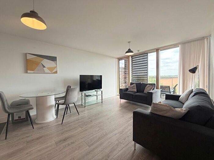 2 Bedroom Apartment To Rent In Topaz House, Vizion, MK9