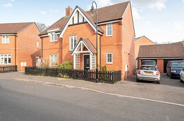 4 Bedroom Detached House For Sale In Savernake Way, Fair Oak, Eastleigh, Hampshire, SO50