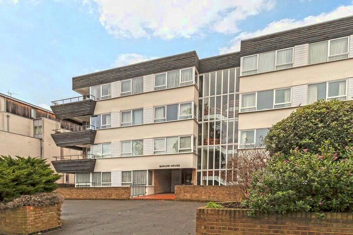 Studio To Rent In Twickenham Road, Teddington, TW11